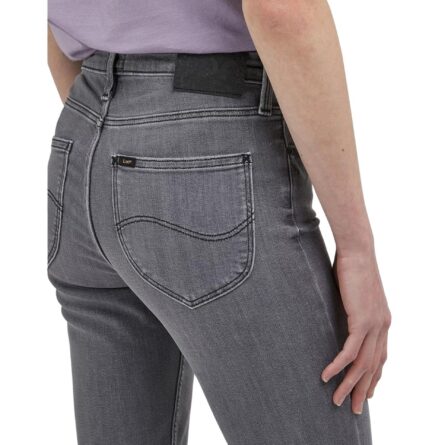 Lee X073_112342491-_028 - Image 3